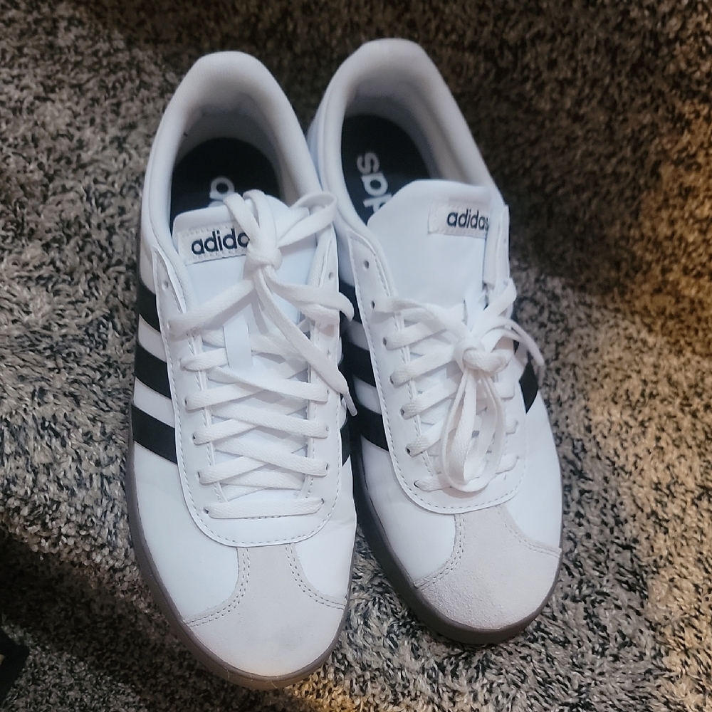 New Adidas Womens/ Men's White and Black Striped Samba Sneakers